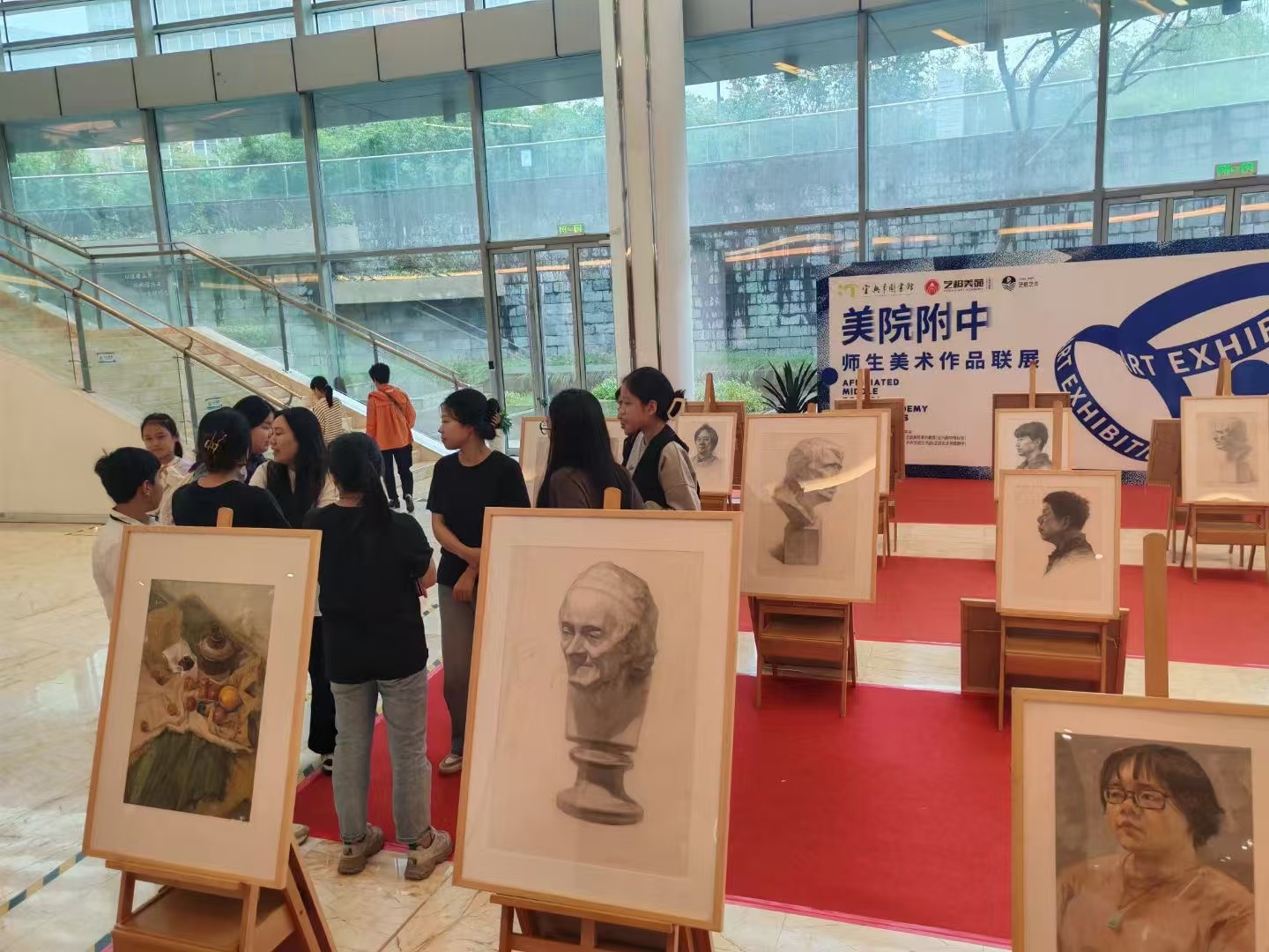 國美附中師生美術(shù)作品聯(lián)展 《美院附中—開啟藝術(shù)夢(mèng)想的鑰匙》
